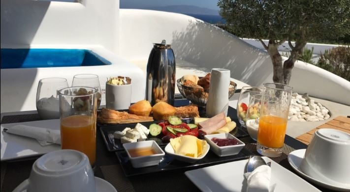Elea resort ontbijtje smorgens
Luxe Adults Only Hotel op Santorini: Ontdek Elea Resort!